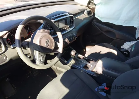 2016 Kia Sorento 2.4L Lx z USA, uszkodzony, nr VIN 5XYPGDA31GG155140